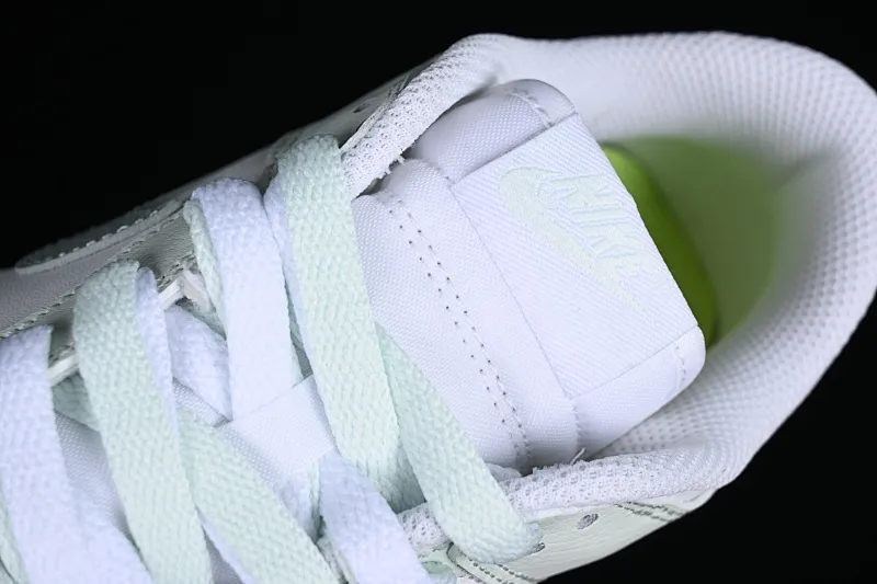 All categories Nk SB Dunk series Nk SB Dunk Low low-top sneakers Nk Dunk Low "White Mint" light green SB smashed backboard fashion casual sneakers DN1431-102